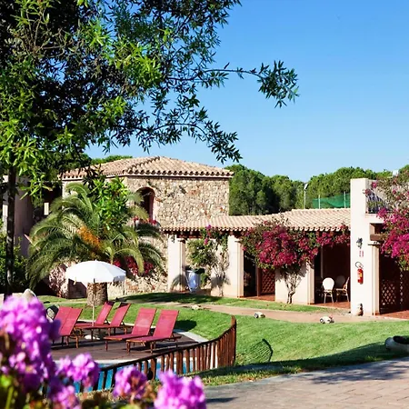 Three-room With Pool Apartmán *