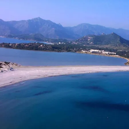 Apartmán Three-room With Pool