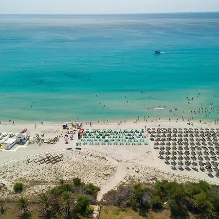 Three-room With Pool